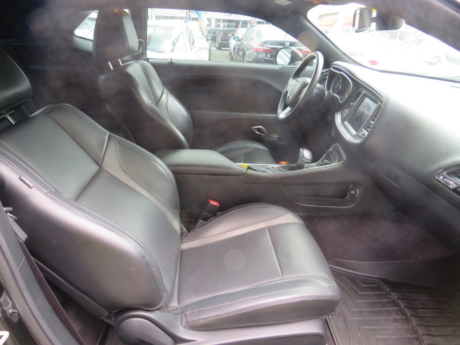 2017 Dodge Challenger SXT PLUS /Sunroof, available for sale in Middle Village, New York | Road Masters II INC. Middle Village, New York 2017 Dodge Challenger SXT PLUS /Sunroof, available for sale in Middle Village, New York | Road Masters II INC. Middle Village, New York