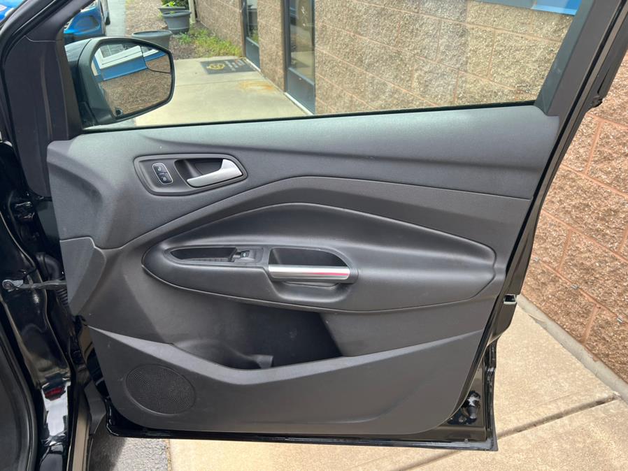 2017 Ford Escape SE 4WD, available for sale in East Windsor, Connecticut | Century Auto And Truck. East Windsor, Connecticut 2017 Ford Escape SE 4WD, available for sale in East Windsor, Connecticut | Century Auto And Truck. East Windsor, Connecticut