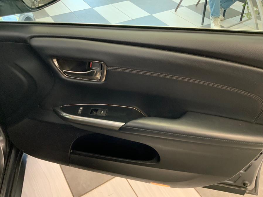 2013 Toyota Avalon 4dr Sdn XLE (Natl), available for sale in Hartford, Connecticut | Franklin Motors Auto Sales LLC. Hartford, Connecticut 2013 Toyota Avalon 4dr Sdn XLE (Natl), available for sale in Hartford, Connecticut | Franklin Motors Auto Sales LLC. Hartford, Connecticut
