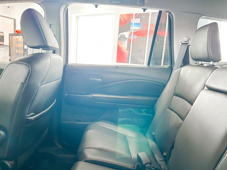 2020 Honda Pilot EX-L AWD, available for sale in Franklin Square, New York | Luxury Motor Club. Franklin Square, New York 2020 Honda Pilot EX-L AWD, available for sale in Franklin Square, New York | Luxury Motor Club. Franklin Square, New York