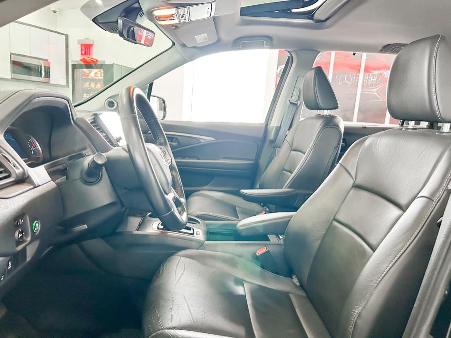 2020 Honda Pilot EX-L AWD, available for sale in Franklin Square, New York | Luxury Motor Club. Franklin Square, New York 2020 Honda Pilot EX-L AWD, available for sale in Franklin Square, New York | Luxury Motor Club. Franklin Square, New York