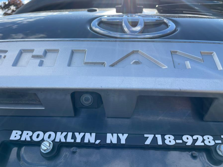 2010 Toyota Highlander 4WD 4dr V6 Limited (Natl), available for sale in Brooklyn, New York | Worlds Best Auto Inc. Brooklyn, New York 2010 Toyota Highlander 4WD 4dr V6 Limited (Natl), available for sale in Brooklyn, New York | Worlds Best Auto Inc. Brooklyn, New York