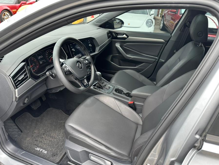 2020 Volkswagen Jetta SEL Auto w/ULEV, available for sale in South Windsor, Connecticut | Mike And Tony Auto Sales, Inc. South Windsor, Connecticut 2020 Volkswagen Jetta SEL Auto w/ULEV, available for sale in South Windsor, Connecticut | Mike And Tony Auto Sales, Inc. South Windsor, Connecticut