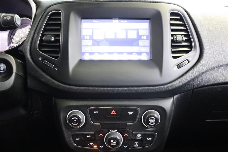 2019 Jeep Compass LATITUDE, available for sale in Paterson, New Jersey | Fast Track Motors. Paterson, New Jersey 2019 Jeep Compass LATITUDE, available for sale in Paterson, New Jersey | Fast Track Motors. Paterson, New Jersey