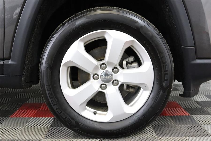2019 Jeep Compass LATITUDE, available for sale in Paterson, New Jersey | Fast Track Motors. Paterson, New Jersey 2019 Jeep Compass LATITUDE, available for sale in Paterson, New Jersey | Fast Track Motors. Paterson, New Jersey