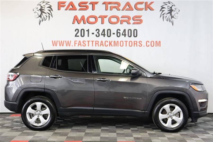 2019 Jeep Compass LATITUDE, available for sale in Paterson, New Jersey | Fast Track Motors. Paterson, New Jersey 2019 Jeep Compass LATITUDE, available for sale in Paterson, New Jersey | Fast Track Motors. Paterson, New Jersey