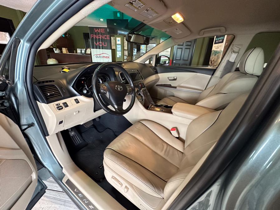 2011 Toyota Venza 4dr Wgn V6 AWD, available for sale in West Hartford, Connecticut | AutoMax. West Hartford, Connecticut 2011 Toyota Venza 4dr Wgn V6 AWD, available for sale in West Hartford, Connecticut | AutoMax. West Hartford, Connecticut