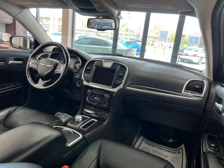 2015 Chrysler 300 4dr Sdn Limited AWD, available for sale in Massapequa Park, New York | Power Motors East. Massapequa Park, New York 2015 Chrysler 300 4dr Sdn Limited AWD, available for sale in Massapequa Park, New York | Power Motors East. Massapequa Park, New York