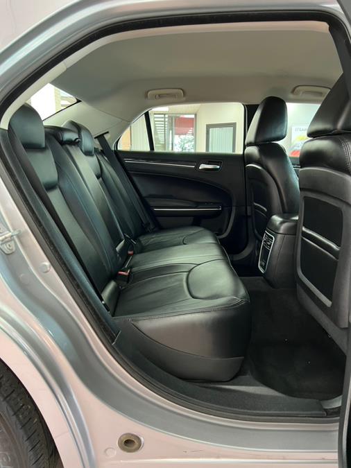 2015 Chrysler 300 4dr Sdn Limited AWD, available for sale in Massapequa Park, New York | Power Motors East. Massapequa Park, New York 2015 Chrysler 300 4dr Sdn Limited AWD, available for sale in Massapequa Park, New York | Power Motors East. Massapequa Park, New York