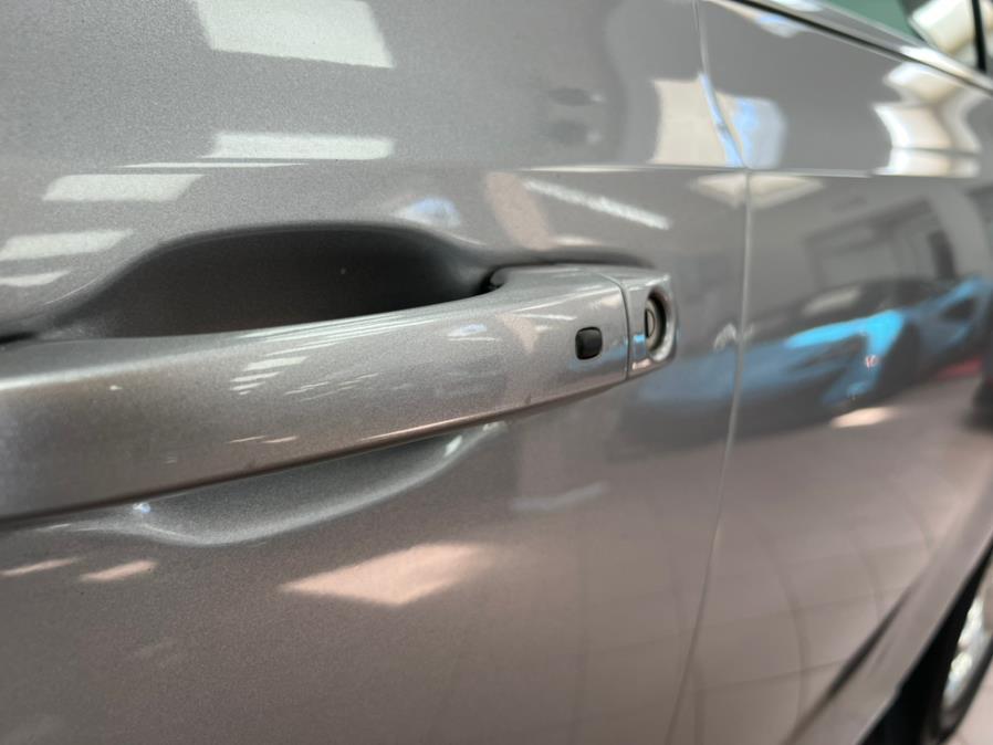 2015 Chrysler 300 4dr Sdn Limited AWD, available for sale in Massapequa Park, New York | Power Motors East. Massapequa Park, New York 2015 Chrysler 300 4dr Sdn Limited AWD, available for sale in Massapequa Park, New York | Power Motors East. Massapequa Park, New York