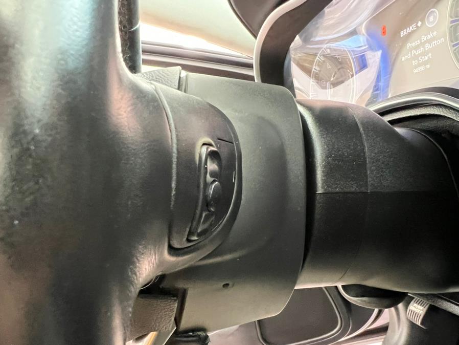 2015 Chrysler 300 4dr Sdn Limited AWD, available for sale in Massapequa Park, New York | Power Motors East. Massapequa Park, New York 2015 Chrysler 300 4dr Sdn Limited AWD, available for sale in Massapequa Park, New York | Power Motors East. Massapequa Park, New York