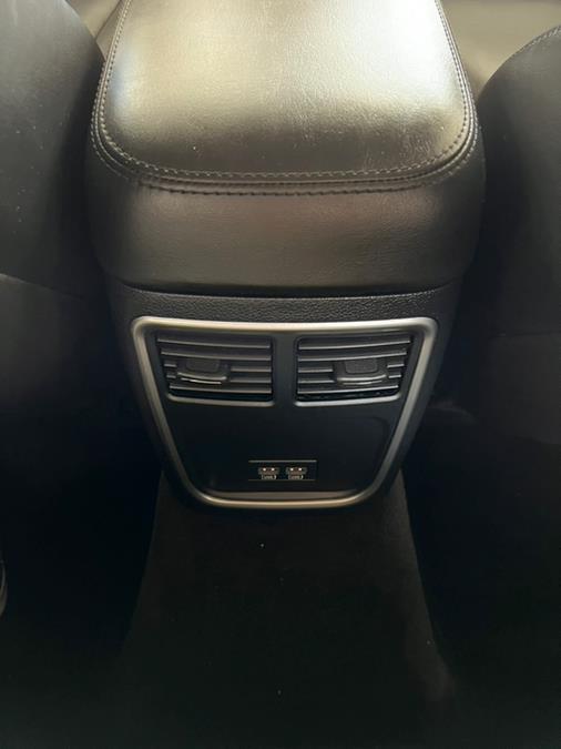 2015 Chrysler 300 4dr Sdn Limited AWD, available for sale in Massapequa Park, New York | Power Motors East. Massapequa Park, New York 2015 Chrysler 300 4dr Sdn Limited AWD, available for sale in Massapequa Park, New York | Power Motors East. Massapequa Park, New York