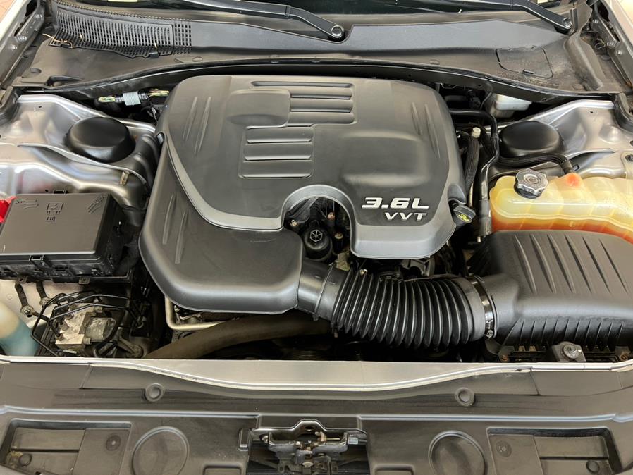 2015 Chrysler 300 4dr Sdn Limited AWD, available for sale in Massapequa Park, New York | Power Motors East. Massapequa Park, New York 2015 Chrysler 300 4dr Sdn Limited AWD, available for sale in Massapequa Park, New York | Power Motors East. Massapequa Park, New York