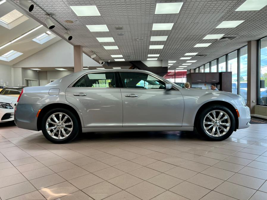 2015 Chrysler 300 4dr Sdn Limited AWD, available for sale in Massapequa Park, New York | Power Motors East. Massapequa Park, New York 2015 Chrysler 300 4dr Sdn Limited AWD, available for sale in Massapequa Park, New York | Power Motors East. Massapequa Park, New York