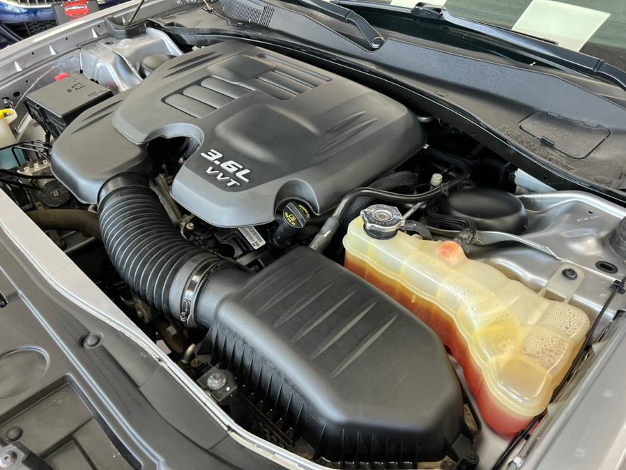 2015 Chrysler 300 4dr Sdn Limited AWD, available for sale in Massapequa Park, New York | Power Motors East. Massapequa Park, New York 2015 Chrysler 300 4dr Sdn Limited AWD, available for sale in Massapequa Park, New York | Power Motors East. Massapequa Park, New York