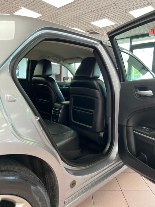 2015 Chrysler 300 4dr Sdn Limited AWD, available for sale in Massapequa Park, New York | Power Motors East. Massapequa Park, New York 2015 Chrysler 300 4dr Sdn Limited AWD, available for sale in Massapequa Park, New York | Power Motors East. Massapequa Park, New York