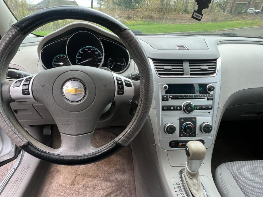 2011 Chevrolet Malibu 4dr Sdn LT w/1LT, available for sale in Waterbury, Connecticut | WT Auto LLC. Waterbury, Connecticut 2011 Chevrolet Malibu 4dr Sdn LT w/1LT, available for sale in Waterbury, Connecticut | WT Auto LLC. Waterbury, Connecticut