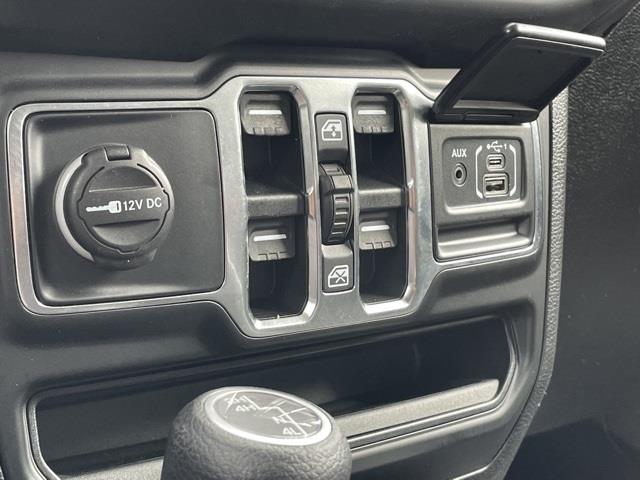 2020 Jeep Wrangler Unlimited Sahara, available for sale in Brookfield, Connecticut | Blasius Federal Road. Brookfield, Connecticut 2020 Jeep Wrangler Unlimited Sahara, available for sale in Brookfield, Connecticut | Blasius Federal Road. Brookfield, Connecticut
