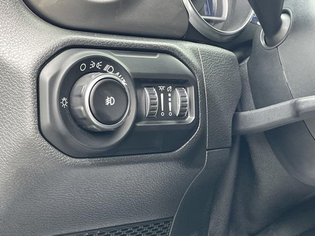 2020 Jeep Wrangler Unlimited Sahara, available for sale in Brookfield, Connecticut | Blasius Federal Road. Brookfield, Connecticut 2020 Jeep Wrangler Unlimited Sahara, available for sale in Brookfield, Connecticut | Blasius Federal Road. Brookfield, Connecticut