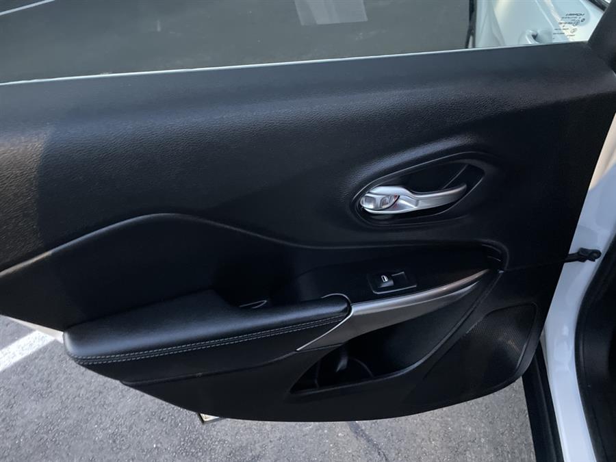 2021 Jeep Cherokee Limited, available for sale in Woodbury, New York | Drive World. Woodbury, New York 2021 Jeep Cherokee Limited, available for sale in Woodbury, New York | Drive World. Woodbury, New York