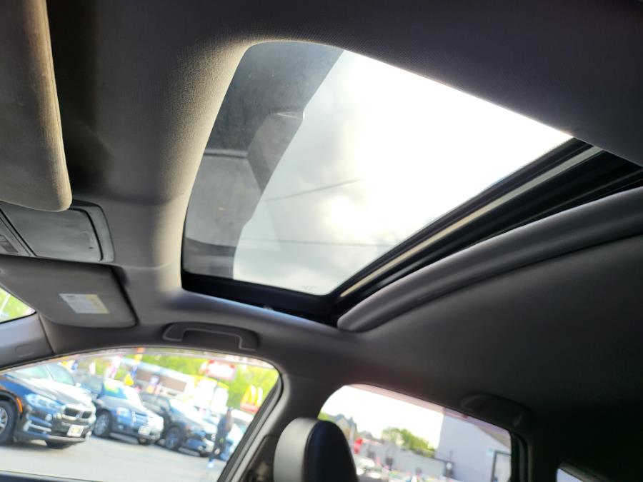 2014 Honda Crosstour 4WD V6 5dr EX-L w/Navi, available for sale in Irvington, New Jersey | Elis Motors Corp. Irvington, New Jersey 2014 Honda Crosstour 4WD V6 5dr EX-L w/Navi, available for sale in Irvington, New Jersey | Elis Motors Corp. Irvington, New Jersey