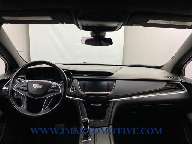 2017 Cadillac Xt5 AWD 4dr Premium Luxury, available for sale in Naugatuck, Connecticut | J&M Automotive Sls&Svc LLC. Naugatuck, Connecticut 2017 Cadillac Xt5 AWD 4dr Premium Luxury, available for sale in Naugatuck, Connecticut | J&M Automotive Sls&Svc LLC. Naugatuck, Connecticut