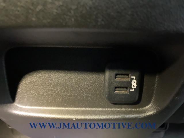 2017 Cadillac Xt5 AWD 4dr Premium Luxury, available for sale in Naugatuck, Connecticut | J&M Automotive Sls&Svc LLC. Naugatuck, Connecticut 2017 Cadillac Xt5 AWD 4dr Premium Luxury, available for sale in Naugatuck, Connecticut | J&M Automotive Sls&Svc LLC. Naugatuck, Connecticut