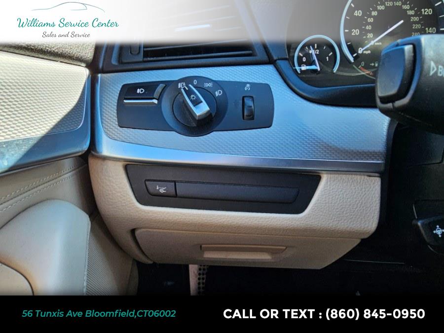 2015 BMW 5 Series 4dr Sdn 535i xDrive AWD, available for sale in Bloomfield, Connecticut | Williams Service Center. Bloomfield, Connecticut 2015 BMW 5 Series 4dr Sdn 535i xDrive AWD, available for sale in Bloomfield, Connecticut | Williams Service Center. Bloomfield, Connecticut
