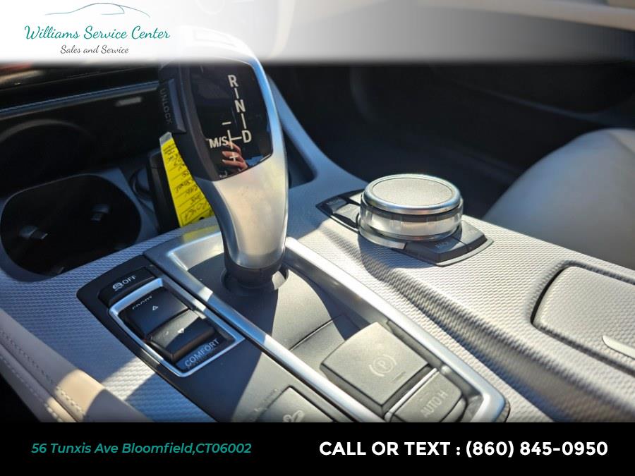 2015 BMW 5 Series 4dr Sdn 535i xDrive AWD, available for sale in Bloomfield, Connecticut | Williams Service Center. Bloomfield, Connecticut 2015 BMW 5 Series 4dr Sdn 535i xDrive AWD, available for sale in Bloomfield, Connecticut | Williams Service Center. Bloomfield, Connecticut