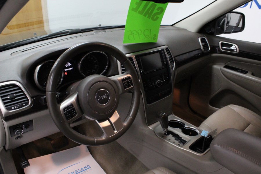 2011 Jeep Grand Cherokee 4WD 4dr Laredo, available for sale in Plainville, Connecticut | New England Auto Sales LLC. Plainville, Connecticut 2011 Jeep Grand Cherokee 4WD 4dr Laredo, available for sale in Plainville, Connecticut | New England Auto Sales LLC. Plainville, Connecticut