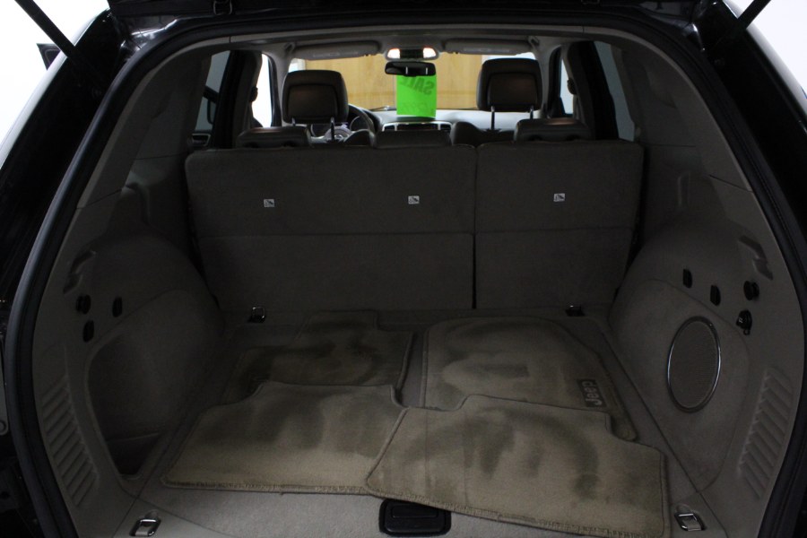 2011 Jeep Grand Cherokee 4WD 4dr Laredo, available for sale in Plainville, Connecticut | New England Auto Sales LLC. Plainville, Connecticut 2011 Jeep Grand Cherokee 4WD 4dr Laredo, available for sale in Plainville, Connecticut | New England Auto Sales LLC. Plainville, Connecticut
