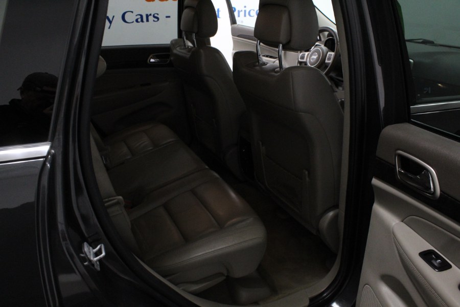 2011 Jeep Grand Cherokee 4WD 4dr Laredo, available for sale in Plainville, Connecticut | New England Auto Sales LLC. Plainville, Connecticut 2011 Jeep Grand Cherokee 4WD 4dr Laredo, available for sale in Plainville, Connecticut | New England Auto Sales LLC. Plainville, Connecticut
