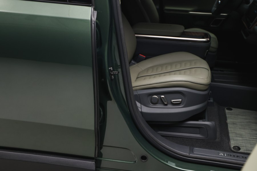 2022 Rivian R1S Launch Edition AWD, available for sale in North Salem, New York | Meccanic Shop North Inc. North Salem, New York 2022 Rivian R1S Launch Edition AWD, available for sale in North Salem, New York | Meccanic Shop North Inc. North Salem, New York