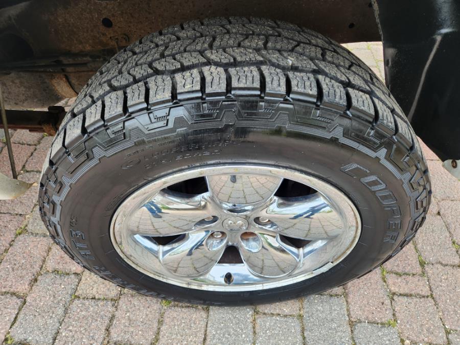 2005 Dodge Ram 1500 2dr Reg Cab 140.5" WB ST, available for sale in West Babylon, New York | SGM Auto Sales. West Babylon, New York 2005 Dodge Ram 1500 2dr Reg Cab 140.5" WB ST, available for sale in West Babylon, New York | SGM Auto Sales. West Babylon, New York