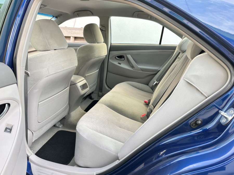 2011 Toyota Camry 4dr Sdn I4 Man LE (Natl), available for sale in Corona, California | Green Light Auto. Corona, California 2011 Toyota Camry 4dr Sdn I4 Man LE (Natl), available for sale in Corona, California | Green Light Auto. Corona, California