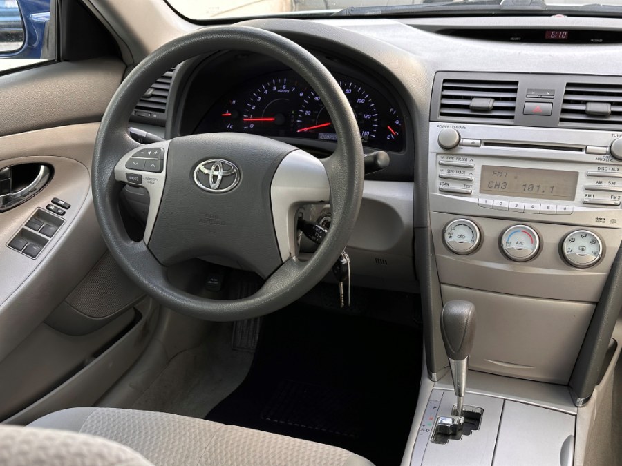 2011 Toyota Camry 4dr Sdn I4 Man LE (Natl), available for sale in Corona, California | Green Light Auto. Corona, California 2011 Toyota Camry 4dr Sdn I4 Man LE (Natl), available for sale in Corona, California | Green Light Auto. Corona, California