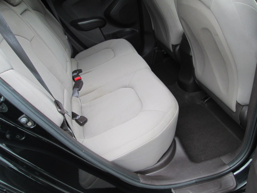 2012 Hyundai Tucson FWD 4dr Auto GL, available for sale in Levittown, Pennsylvania | Levittown Auto. Levittown, Pennsylvania 2012 Hyundai Tucson FWD 4dr Auto GL, available for sale in Levittown, Pennsylvania | Levittown Auto. Levittown, Pennsylvania
