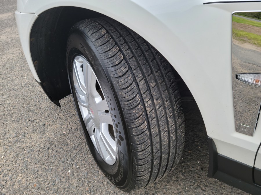 2011 Cadillac SRX FWD 4dr Base, available for sale in East Windsor, Connecticut | Toro Auto. East Windsor, Connecticut 2011 Cadillac SRX FWD 4dr Base, available for sale in East Windsor, Connecticut | Toro Auto. East Windsor, Connecticut