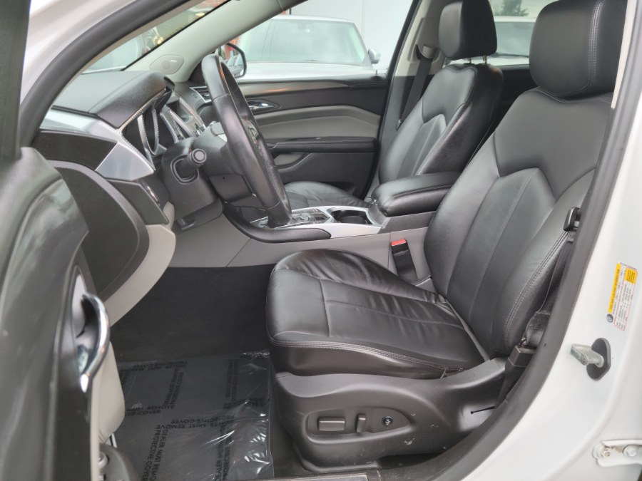 2011 Cadillac SRX FWD 4dr Base, available for sale in East Windsor, Connecticut | Toro Auto. East Windsor, Connecticut 2011 Cadillac SRX FWD 4dr Base, available for sale in East Windsor, Connecticut | Toro Auto. East Windsor, Connecticut