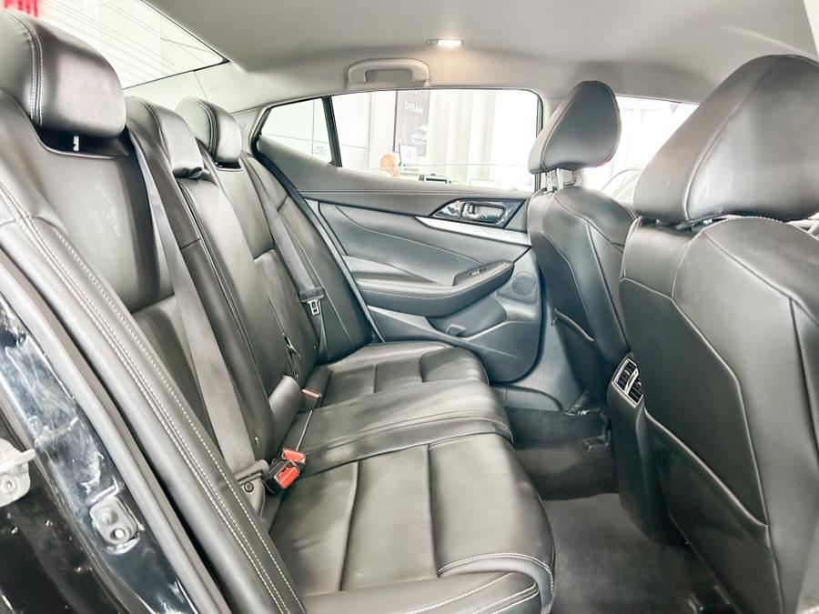 2022 Nissan Maxima SV CVT, available for sale in Franklin Square, New York | Luxury Motor Club. Franklin Square, New York 2022 Nissan Maxima SV CVT, available for sale in Franklin Square, New York | Luxury Motor Club. Franklin Square, New York