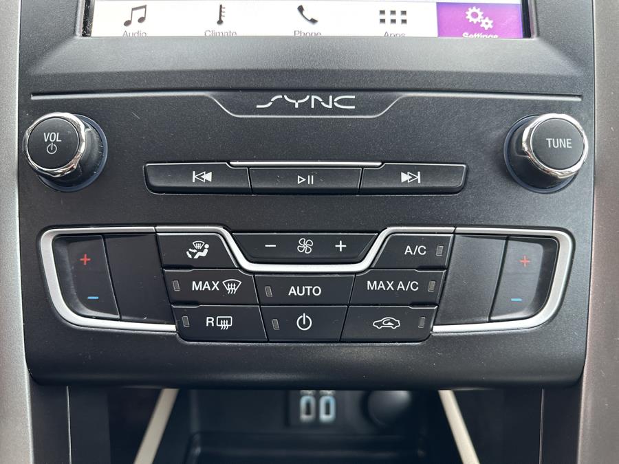 2019 Ford Fusion SE FWD, available for sale in Little Ferry, New Jersey | Victoria Preowned Autos Inc. Little Ferry, New Jersey 2019 Ford Fusion SE FWD, available for sale in Little Ferry, New Jersey | Victoria Preowned Autos Inc. Little Ferry, New Jersey