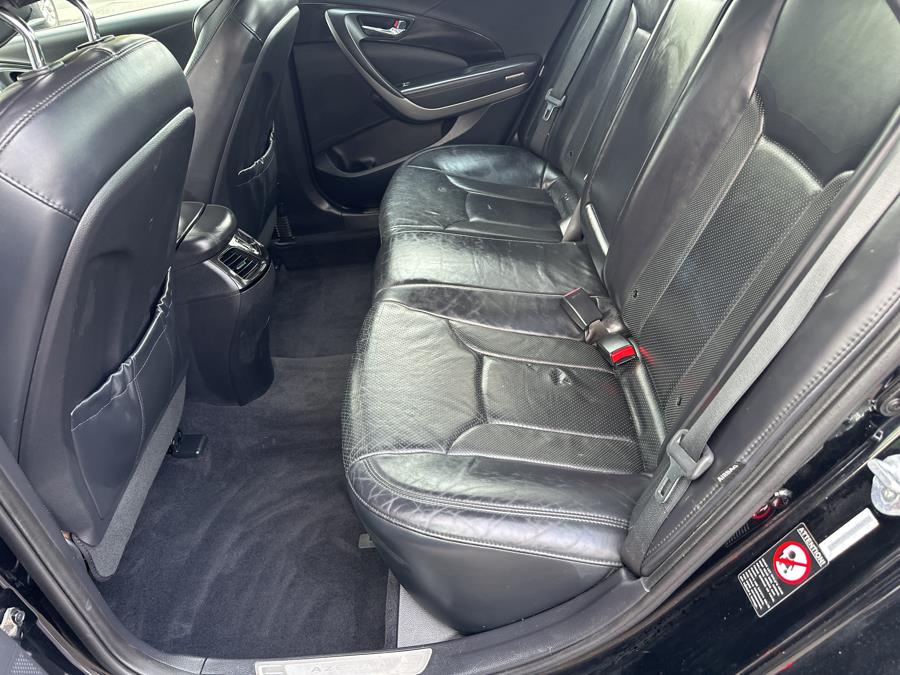 2014 Hyundai Azera 4dr Sdn, available for sale in Little Ferry, New Jersey | Victoria Preowned Autos Inc. Little Ferry, New Jersey 2014 Hyundai Azera 4dr Sdn, available for sale in Little Ferry, New Jersey | Victoria Preowned Autos Inc. Little Ferry, New Jersey