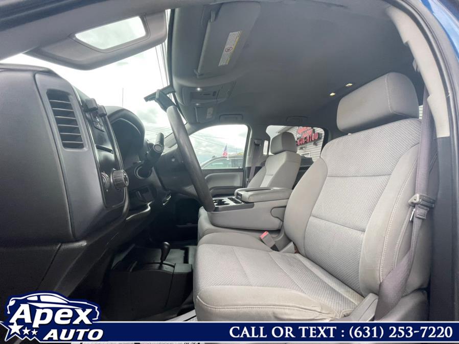 2017 GMC Sierra 2500HD 4WD Crew Cab 153.7", available for sale in Selden, New York | Apex Auto. Selden, New York 2017 GMC Sierra 2500HD 4WD Crew Cab 153.7", available for sale in Selden, New York | Apex Auto. Selden, New York