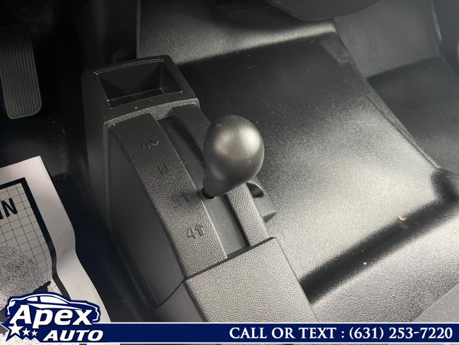 2017 GMC Sierra 2500HD 4WD Crew Cab 153.7", available for sale in Selden, New York | Apex Auto. Selden, New York 2017 GMC Sierra 2500HD 4WD Crew Cab 153.7", available for sale in Selden, New York | Apex Auto. Selden, New York