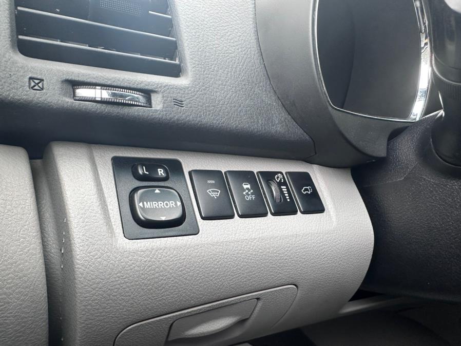 2012 Toyota Highlander 4WD 4dr V6, available for sale in Revere, Massachusetts | Wonderland Auto. Revere, Massachusetts 2012 Toyota Highlander 4WD 4dr V6, available for sale in Revere, Massachusetts | Wonderland Auto. Revere, Massachusetts