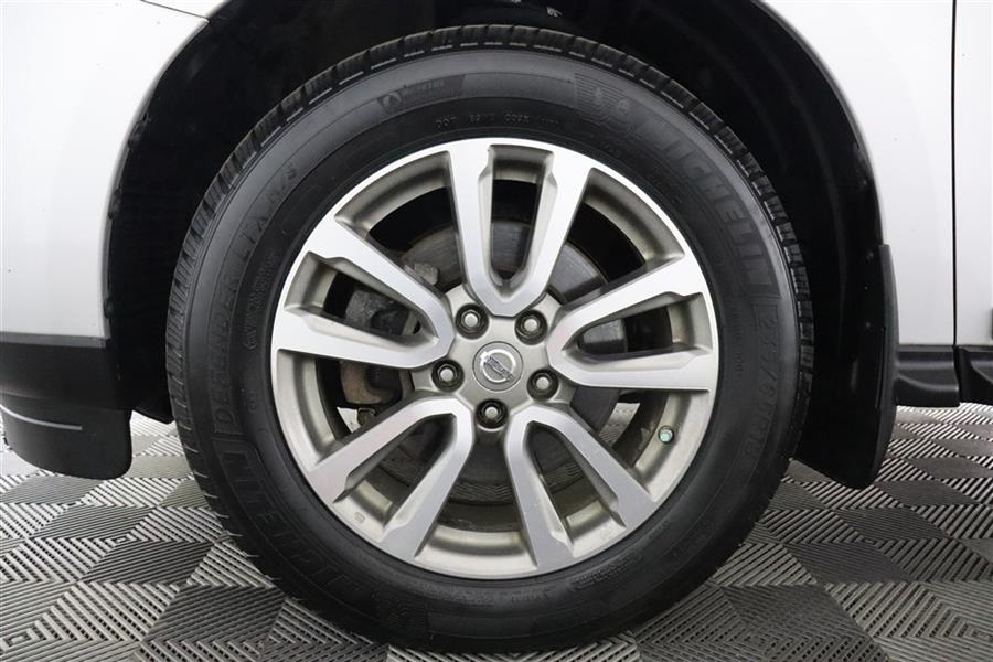 2015 Nissan Pathfinder S, available for sale in Paterson, New Jersey | Fast Track Motors. Paterson, New Jersey 2015 Nissan Pathfinder S, available for sale in Paterson, New Jersey | Fast Track Motors. Paterson, New Jersey