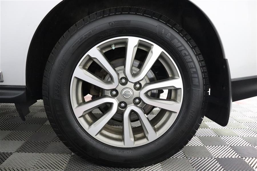 2015 Nissan Pathfinder S, available for sale in Paterson, New Jersey | Fast Track Motors. Paterson, New Jersey 2015 Nissan Pathfinder S, available for sale in Paterson, New Jersey | Fast Track Motors. Paterson, New Jersey