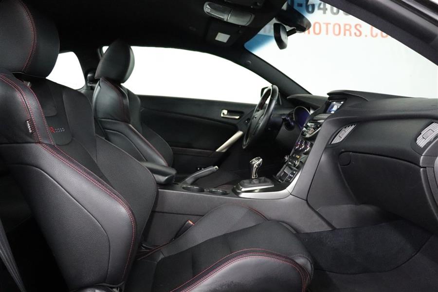 2016 Hyundai Genesis Coupe 3.8 R-SPEC, available for sale in Paterson, New Jersey | Fast Track Motors. Paterson, New Jersey 2016 Hyundai Genesis Coupe 3.8 R-SPEC, available for sale in Paterson, New Jersey | Fast Track Motors. Paterson, New Jersey