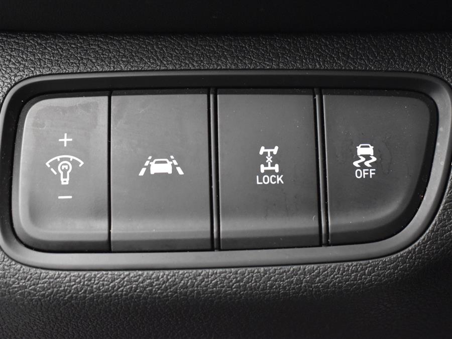 2020 Hyundai Santa Fe SE 2.4L Auto AWD, available for sale in Irvington, New Jersey | Foreign Auto Imports. Irvington, New Jersey 2020 Hyundai Santa Fe SE 2.4L Auto AWD, available for sale in Irvington, New Jersey | Foreign Auto Imports. Irvington, New Jersey
