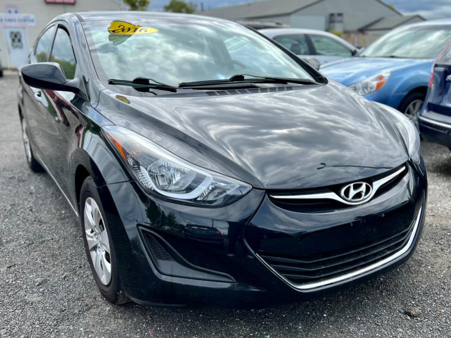 2016 Hyundai Elantra 4dr Sdn Man SE (Alabama Plant), available for sale in Wallingford, Connecticut | Wallingford Auto Center LLC. Wallingford, Connecticut